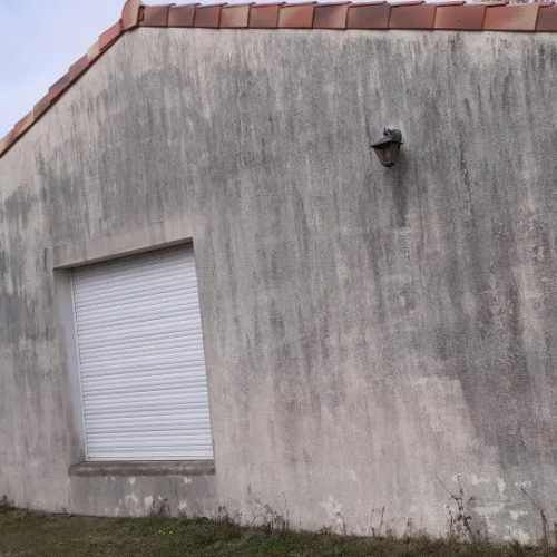 Mur de façade à nettoyer