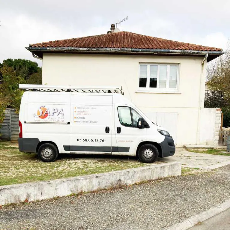 SAPA-Luçon-nettoyage-façade-vendée-85-Pierre-Beton-chimique-traitement-hydrogufe-humidité